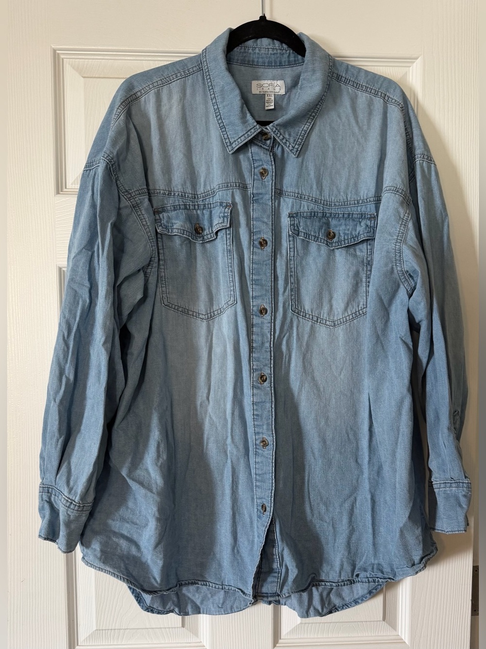 Sofía Jeans by Sophia Vergara
Light Wash Denim Button-Up Shirt / Denim dress - Picture 2 of 4